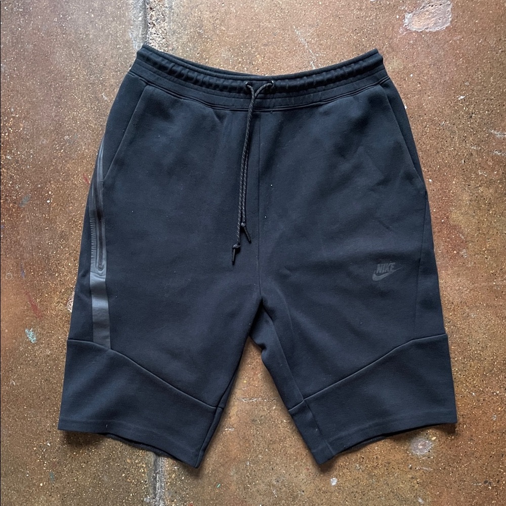 Nike tech Men's Black Shorts